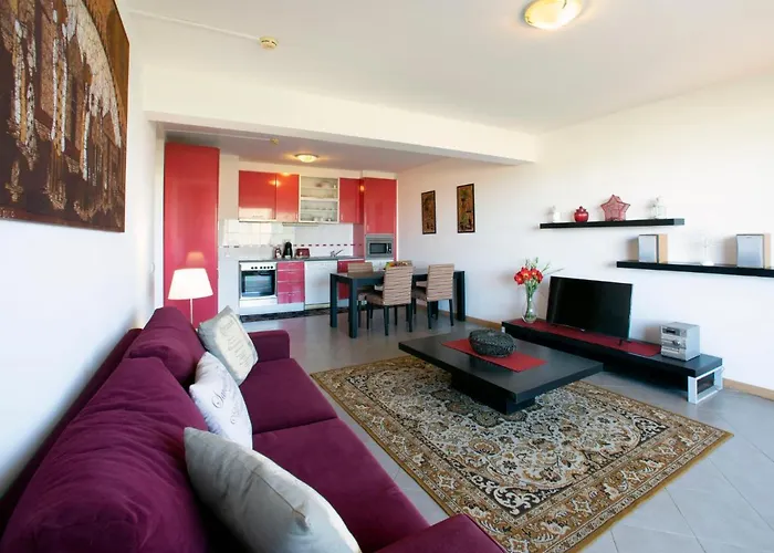 Full Moon By Interhome