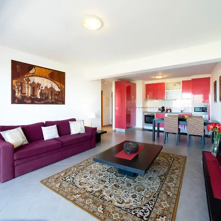 Full Moon By Interhome